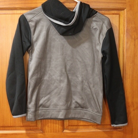 Reebok Chicago Blackhawks Youth Small Pullover Hoodie Face Off Collection - Picture 8 of 14